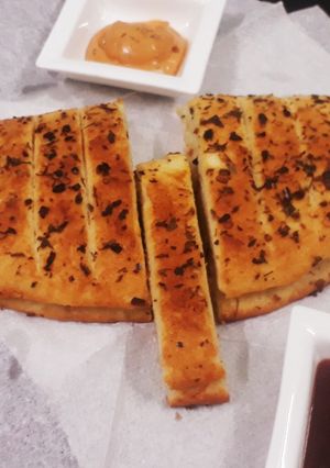 A picture of Garlic bread.