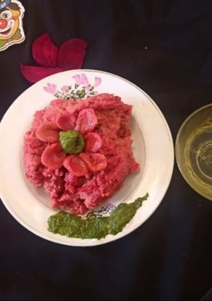 A picture of Pink khichu/ red velvet khichu.