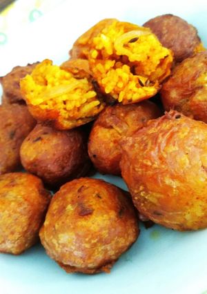 ભાત ના ભજીયા (Rice Bhajiya Recipe In Gujarati) રેસીપી મુખ્ય ફોટો