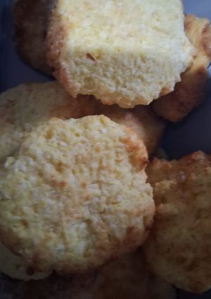 Una foto de Galletas de coco y naranja 🍊 deliciosas 😋