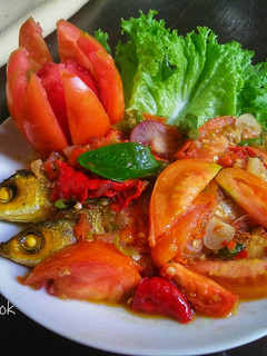 Foto resep Bandeng PRESTO sambel SEGAR #RabuBARU #bikinramadanberkesan