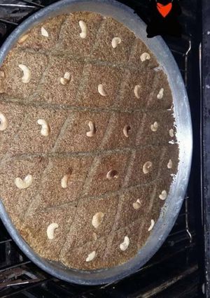 A picture of Kibbeh bil Sanieh (Baked Kibbeh).