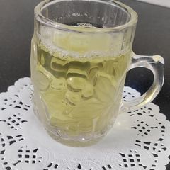 A picture of Ajwain Jeera Saunf Kadha.