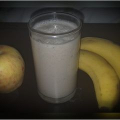 A picture of Apple Banana mixed shake.
