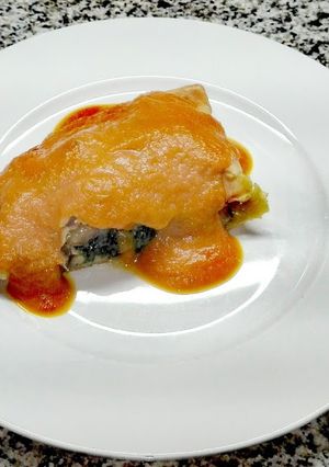 Una foto de Calzone de espinacas y champiñón