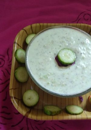 A picture of Cucumber Raita.
