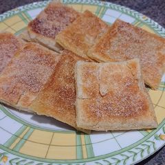 A picture of Pan fried Puff Pastry.