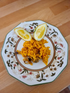 Una foto de Paella