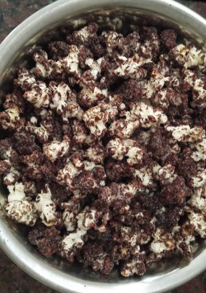 Una foto de Pochoclos con chocolate