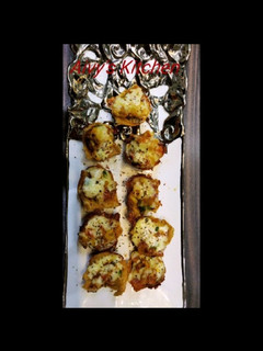 A picture of Pizza shots (bread pizza in appe maker).