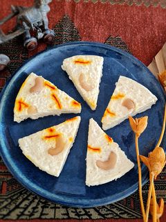 ভাপা সন্দেশ (Bhapa Sandesh recipe in Bengali) রেসিপির প্রধান ছবি
