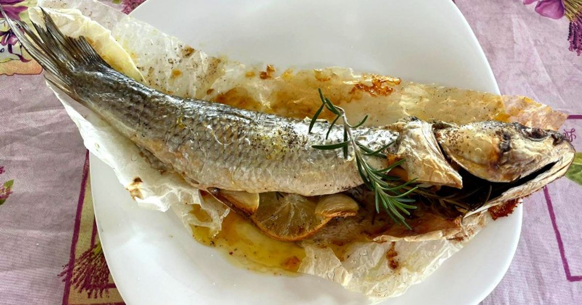 Ricetta Cefalo Al Forno Con Rosmarino Aglio E Limone Di Fabio Del ricetta-cefalo-al-forno-con-rosmarino-aglio-e-limone-di-fabio-del