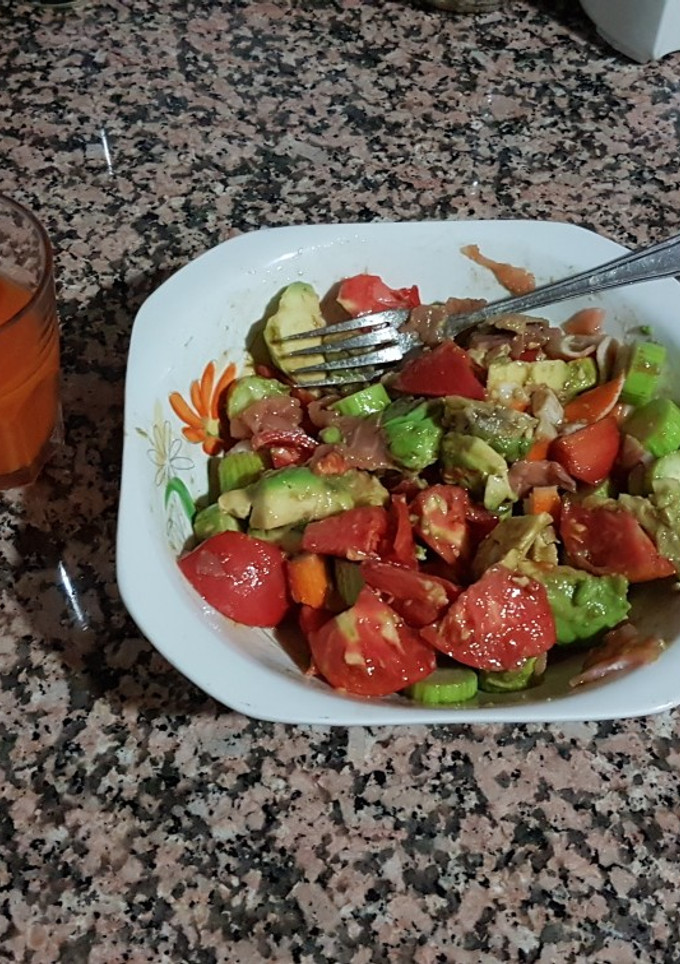 Una foto de Ensalada con salmón ahumado