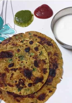 A picture of Muli ke Parathe.