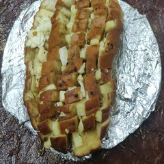 A picture of Pull apart garlic bread.