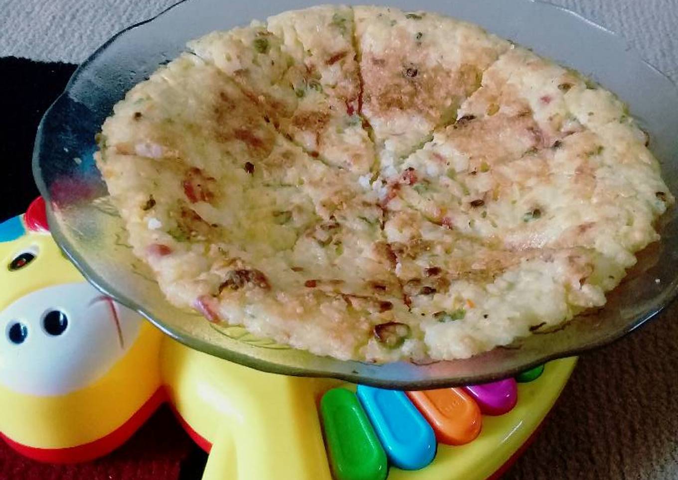 Pizza🍕 Nasi alias telur dadar nasi😂