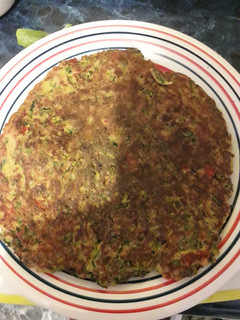 Una foto de Tortilla de zanahorias y acelga