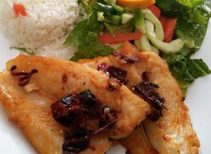 Una foto de Filete de Pescado al Ajillo