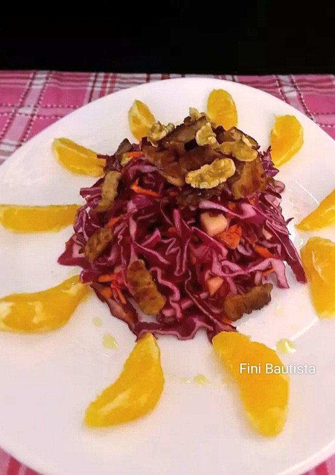 Una foto de Ensalada de lombarda con panceta y naranja