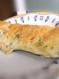 Calabacín relleno de col, cebolla y champiñones