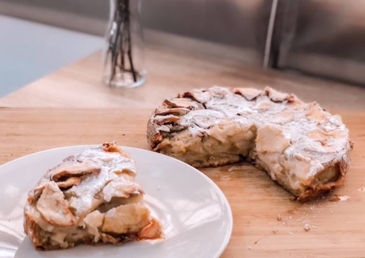 French Apple Cake