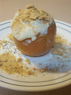 A picture of Cheesecake stuffed apples.