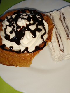 Una foto de Copas de postre con pasta filo