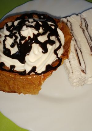 Una foto de Copas de postre con pasta filo