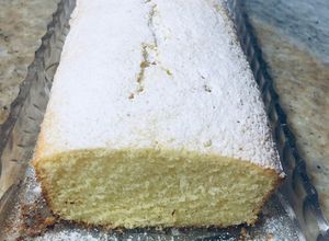 Una foto de Budín de limón cuatro cuartos 🍋
