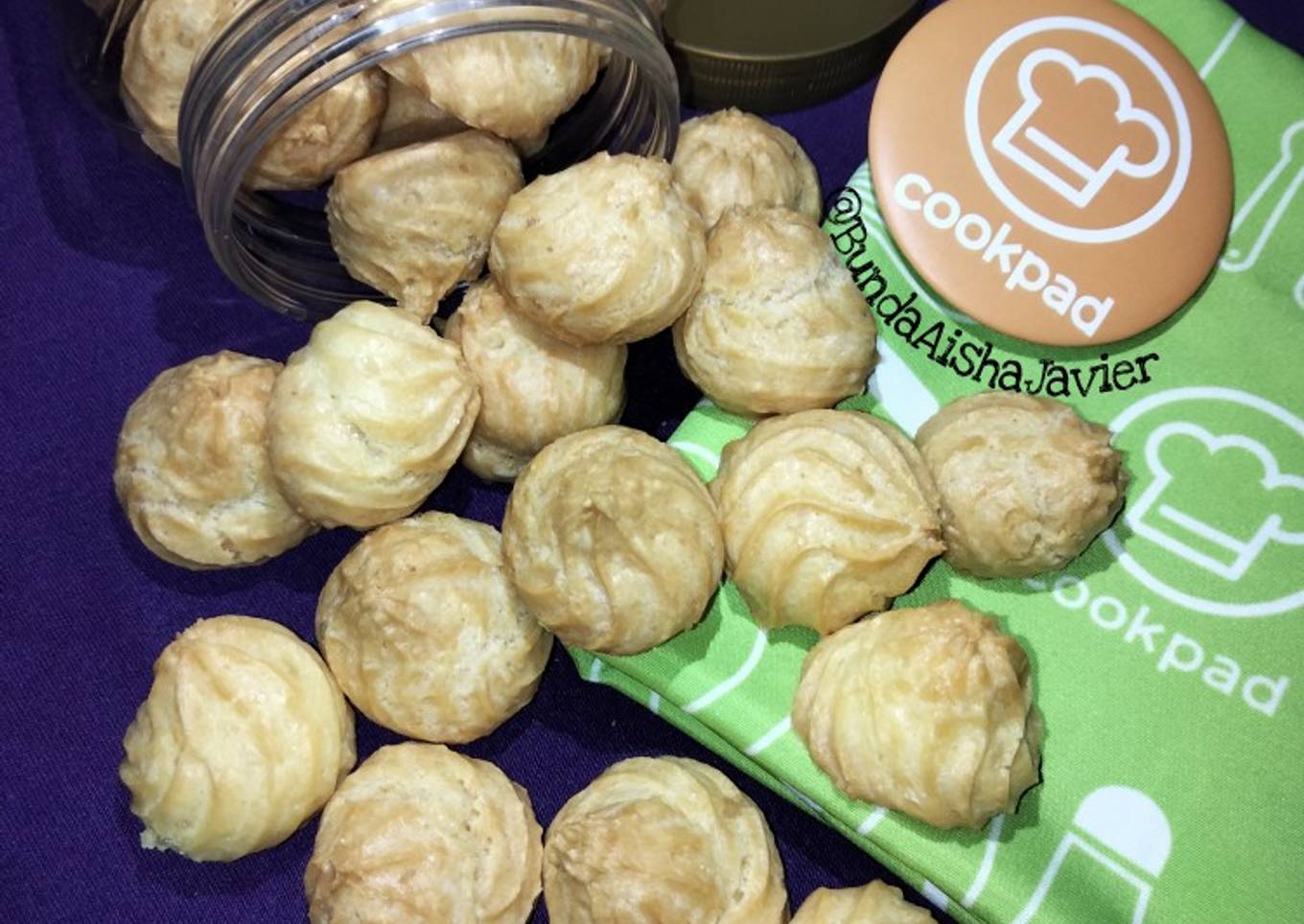 Soes Kering Keju a.k.a Cheese Crispy Choux
