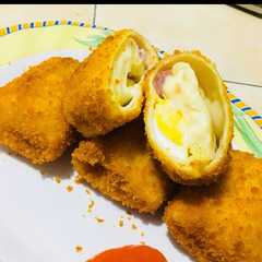 รูปของ Risol mayo keju