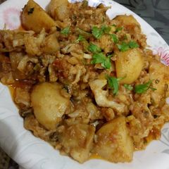 A picture of Aloo gobhi.