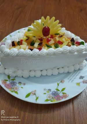 फ्रूट डिलाईट सैंडविच केक (Fruit delight sandwich cake recipe in Hindi) रेसिपी मुख्य फोटो