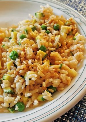 Una foto de Arroz chino frito Fácil