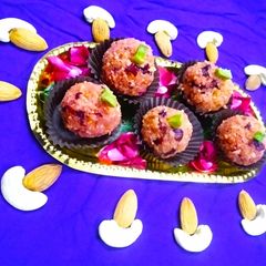 A picture of Malai Paneer Rose balls.