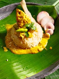 ডাব ভাপা ইলিশ (daab bhapa ilish recipe in Bengali) রেসিপির প্রধান ছবি