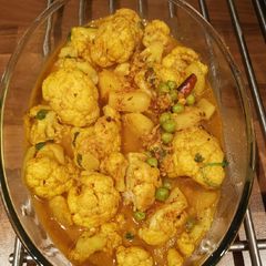 A picture of Homemade cauliflower curry. (Aloo gobi).