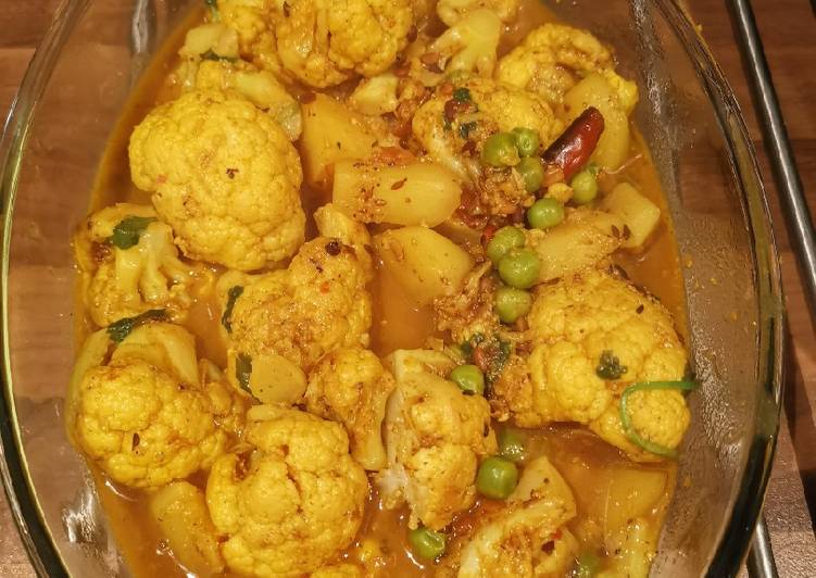 Award-winning Homemade cauliflower curry. (Aloo gobi)