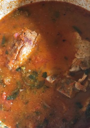 Una foto de Chuletas de cerdo con verdolagas y cerveza