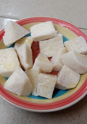 Une photo de Igname bouilli 🍠😋🍽️