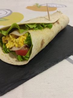 Una foto de Wrap con huevos revueltos
