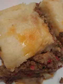 Una foto de Pastel de papa y carne 😊