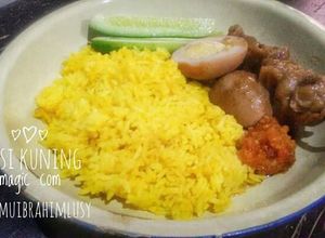 Foto resep Nasi kuning praktis, enak, wangi, pakai magic com (rice cooker)