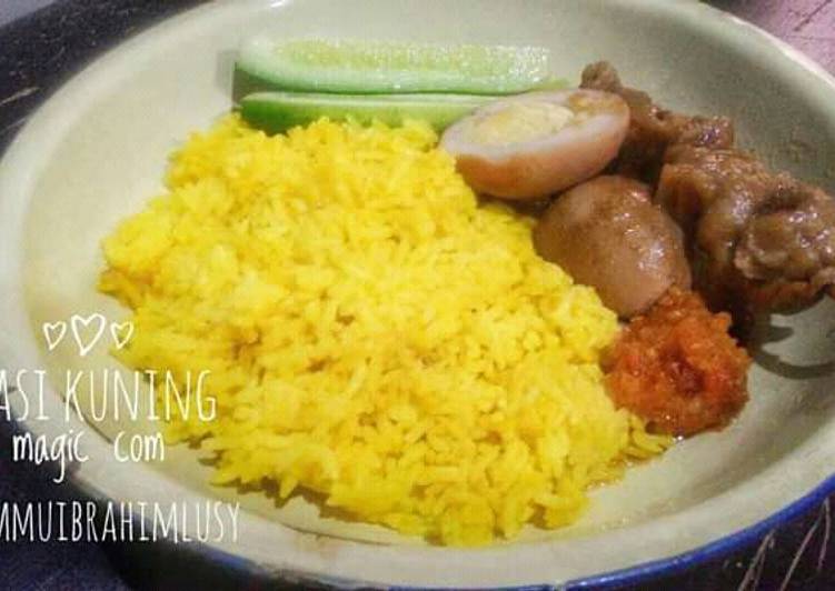 Nasi kuning praktis, enak, wangi, pakai magic com (rice cooker)
