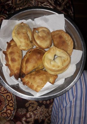 Una foto de Empanadas de choclo y salsa blanca (vegetarianas)