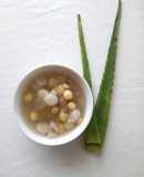 Chè hạt sen long nhãn nha đam