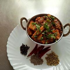 A picture of Kadai paneer.
