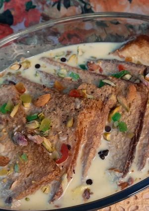 A picture of Shahi tukda.