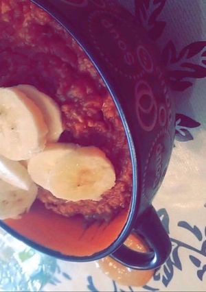 A picture of Peanut butter dark chocolate Oatmeal.