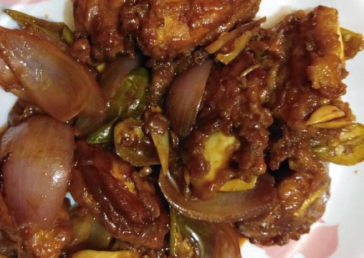 Simple Way to Prepare Quick Chilli Egg